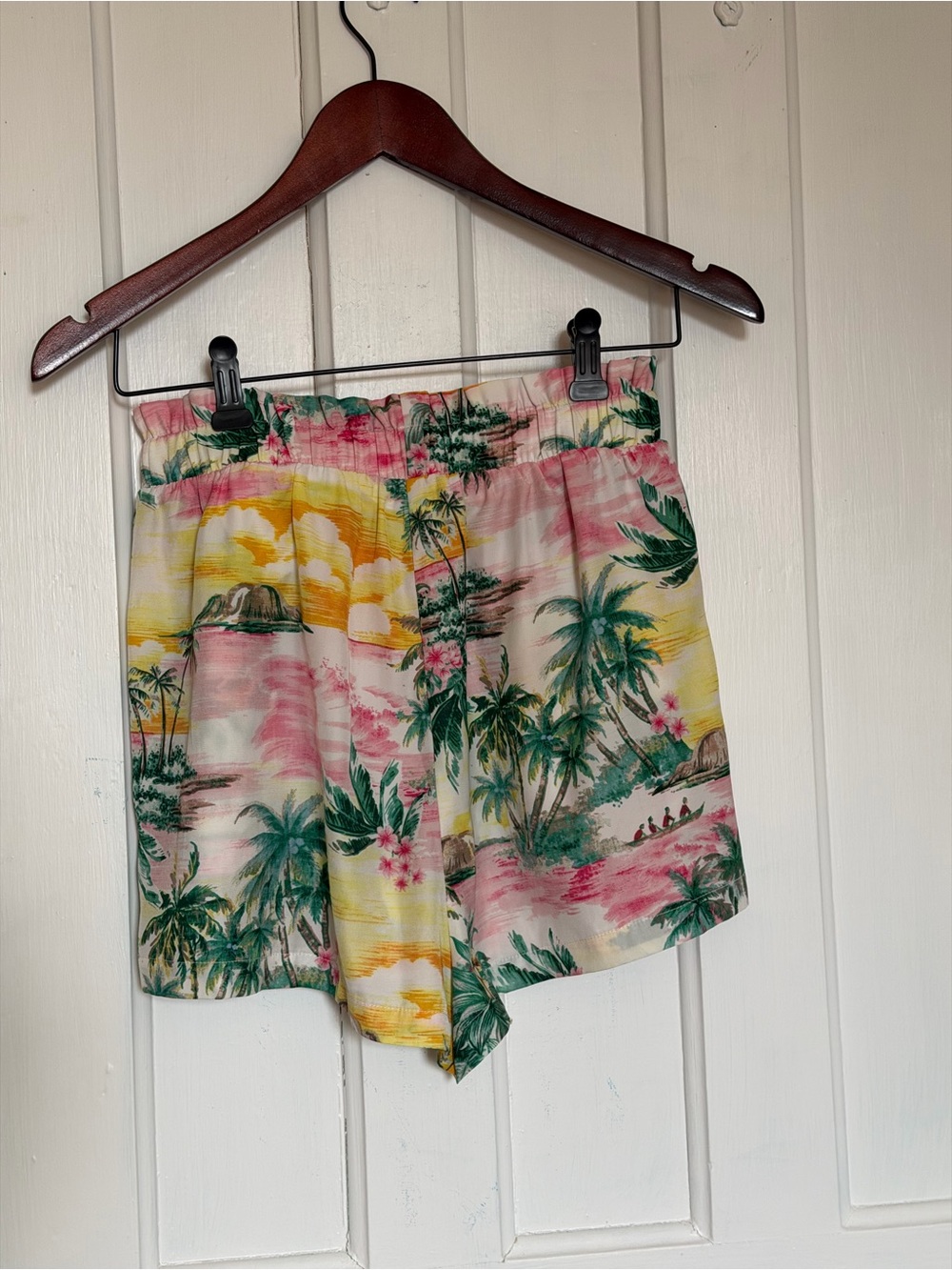 Tropical Print Elastic-Waist Women's Shorts - Pink/Green - Picture 2 of 2